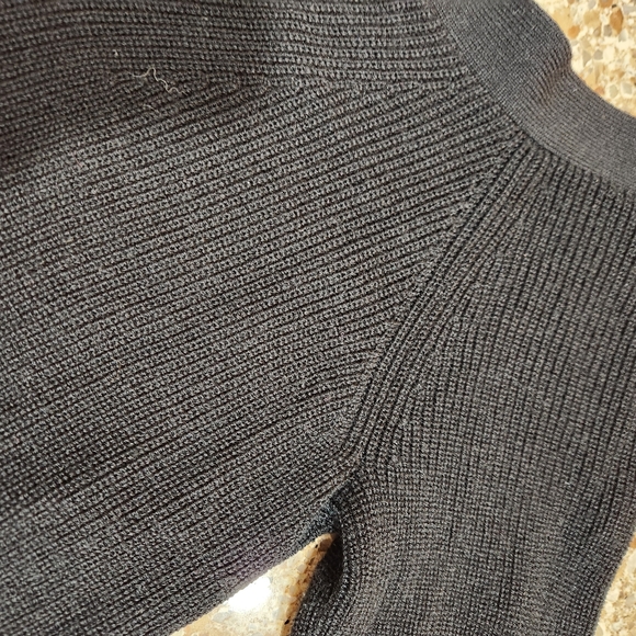 Frame Denim Noir Black Ribbed Sweater Off The Shoulder - Picture 8 of 10